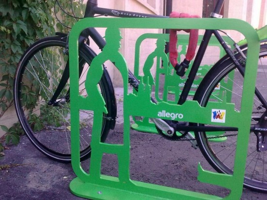 Nowe stojaki na rowery -