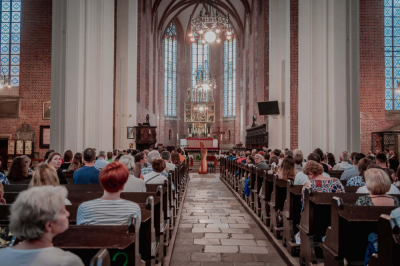 Lato pełne improwizacji organowych i występ&oacute;w wybitnych muzyk&oacute;w. Startuje Festiwal Non Sola Scripta we Wrocławiu
