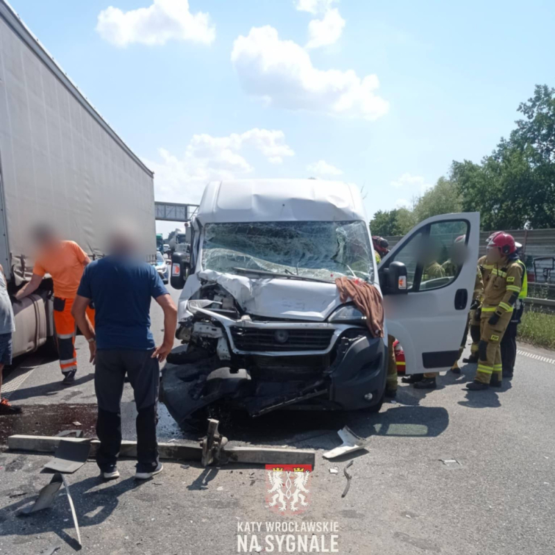 Autostrada A4 znów daje się we znaki kierowcom. Ciężarówki blokują autostradę na zachód - Trzy ciężarówki, jedno dostawcze, dwa zdarzenia – A4 z problemami