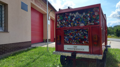 Biznes nie nadąża z recyklingiem plastikowych nakrętek. Organizacje rezygnują ze zbi&oacute;rek