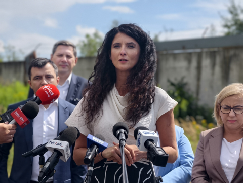 Zniknie nielegalne składowisko odpadów w Głogowie. To prawie 3600 ton śmieci! - 1