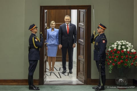 To już oficjalne! Karol Nawrocki został prezydentem Polski. Co powiedział podczas orędzia? - 5