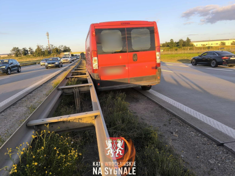 Mnóstwo utrudnień na autostradzie A4. Trzy pojazdy zderzyły się też na AOW [ZDJĘCIA] - 15