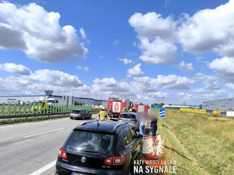 Mnóstwo utrudnień na autostradzie A4. Trzy pojazdy zderzyły się też na AOW [ZDJĘCIA] - 3