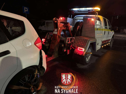 Pijany motocyklista spowodował wypadek i trafił do szpitala. Miał ponad dwa promile [ZDJĘCIA] - 1