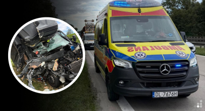 Szokujące zdjęcia z kolizji na autostradzie A4. To cud, że nikomu nic się nie stało!