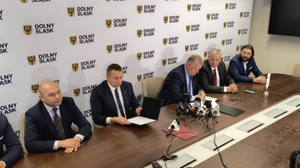 Rusza remont torów między Strzelinem a Łagiewnikami. Możliwy powrót pociągów pasażerskich - Rewitalizacja linii 319. Kolej odciąży drogi i pomoże kopalniom
