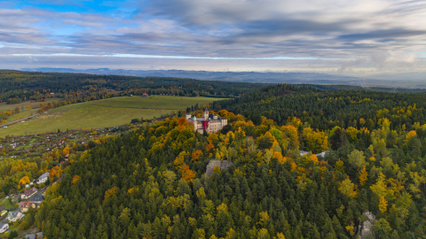 Zamek Leśna Skała na sprzedaż. Zakonnicy chcą za niego 4 mln złotych, gmina Szczytna rozważa zakup [WIDEO] - 0