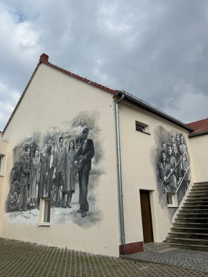 Z fotografii na scenę. Teatr sprzed 78 lat wrócił do życia - 2