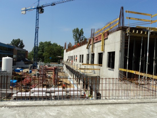 Nowy gmach UWr pnie się w górę - 3