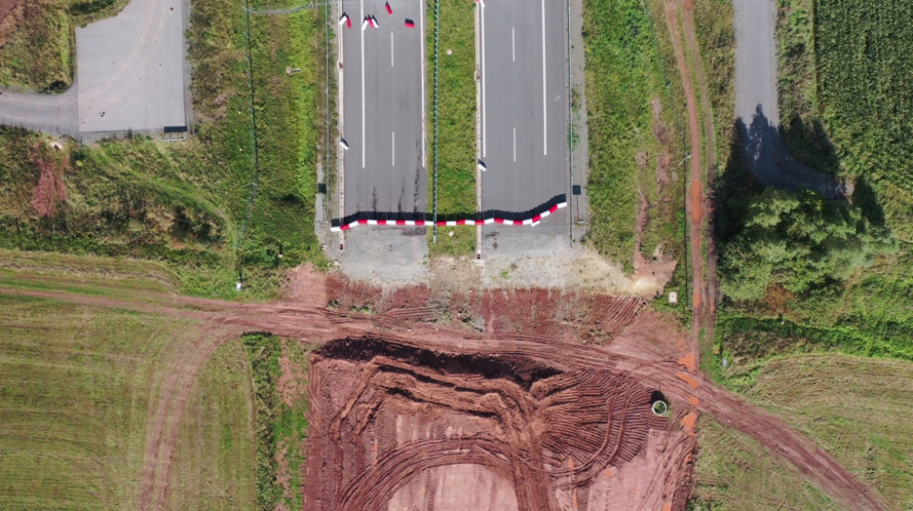 Inwestycje drogowe w Czechach opóźnione? Wśród nich autostrada D11 w kierunku Polski