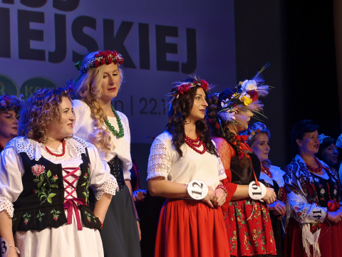 W Lubinie wybierają Miss Kobiety Wiejskiej. Na scenie panie z całej Polski! - 1