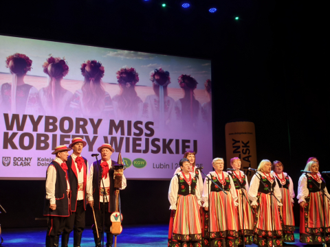 W Lubinie wybierają Miss Kobiety Wiejskiej. Na scenie panie z całej Polski! - 3