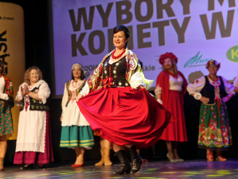 W Lubinie wybierają Miss Kobiety Wiejskiej. Na scenie panie z całej Polski! - 4