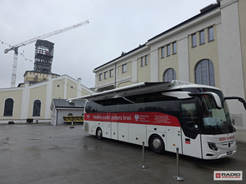 Wałbrzyskie RCKiK ma nowy mobilny punkt poboru krwi. Zajrzeliśmy do środka [ZDJĘCIA] - 0