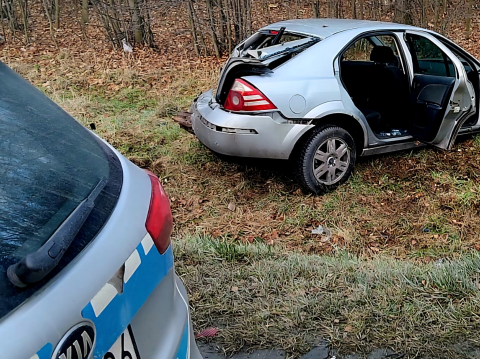 Raport z tras: Dwa wypadki, kolizja i prace drogowe. Kierowcy stoją w korkach - 1