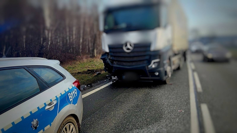 Raport z tras: Dwa wypadki, kolizja i prace drogowe. Kierowcy stoją w korkach - 2