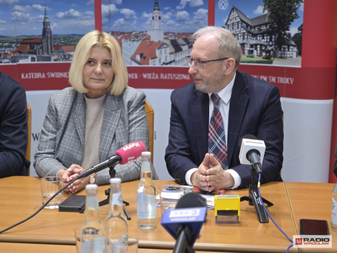 Autobusy na prąd z własnej farmy. Świdnickie MPK wchodzi w nową erę. Czy bilety będą tańsze? - 0