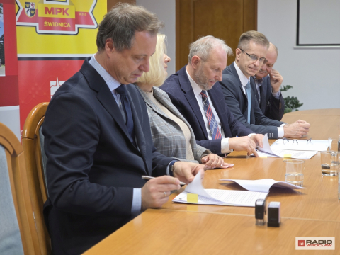 Autobusy na prąd z własnej farmy. Świdnickie MPK wchodzi w nową erę. Czy bilety będą tańsze? - 3