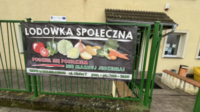 Jedzenie, kt&oacute;re nie marnuje się. Lod&oacute;wki społeczne w akcji