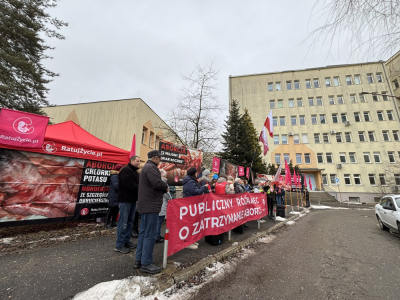 &bdquo;Precz z aborcją&rdquo; i &bdquo;stop mordowaniu dzieci&rdquo;. Protest przed szpitalem w Lubaniu