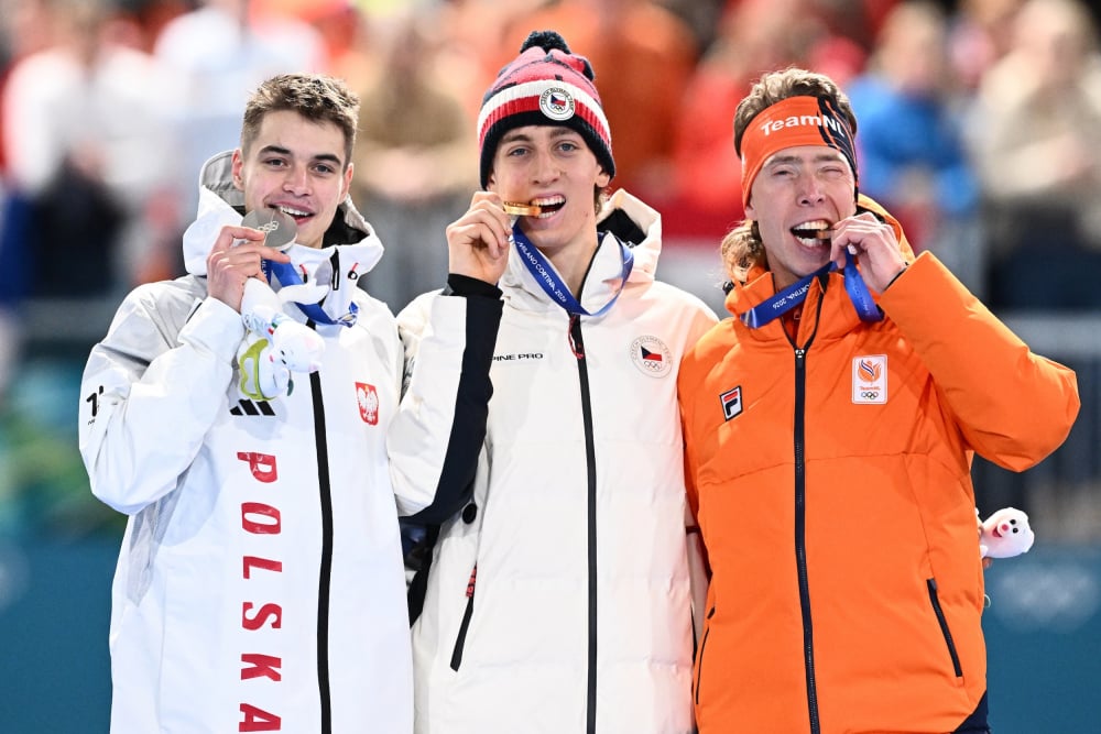 Drugi polski medal na igrzyskach! Władimir Semirunnij został wicemistrzem olimpijskim - Władimir Semirunnij (z lewej) ze srebrnym medalem.