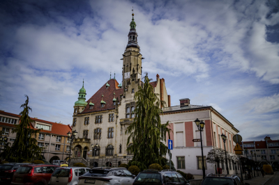 Jaworski magistrat jak z "Opowieści z Narnii". Tutaj szafa prowadzi na... wieżę!