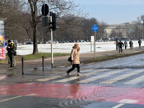 Rzeka na ul. Traugutta we Wrocławiu! Wielka awaria magistrali wodociągowej - 1