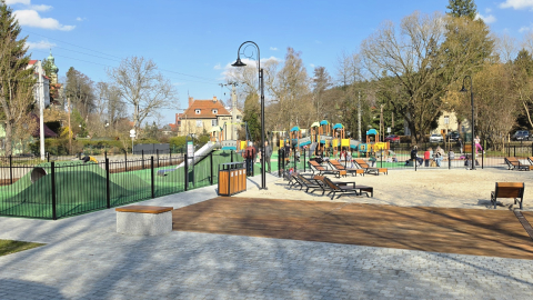 Nowe centrum w Polanicy-Zdroju. Jest nawet piasek z Kołobrzegu - 3