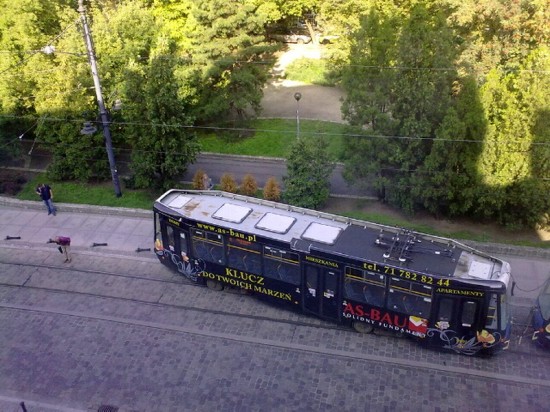 Tramwaj wyskoczył z szyn (Zobacz) - 4