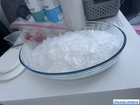 Fabryka narkotyków zlikwidowana. Policjanci zabezpieczyli 12 kilogramów metamfetaminy [ZDJĘCIA] - 4