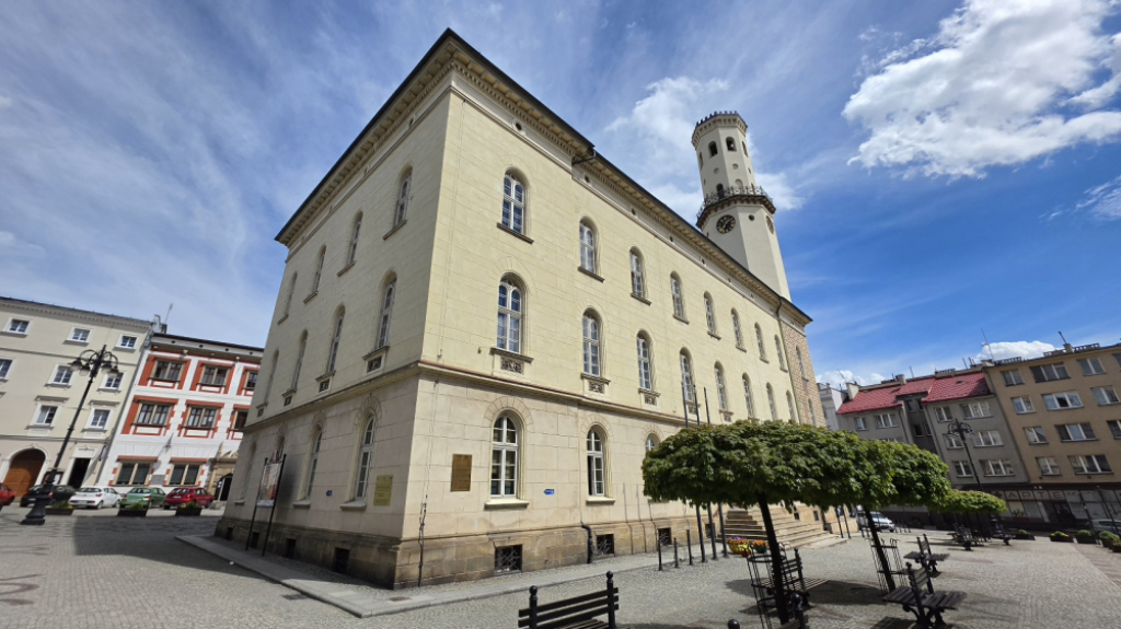 Bystrzyca Kłodzka zaostrza przepisy. Koniec z nocnymi awanturami w mieście? - Bystrzyca Kłodzka wprowadza zakaz sprzedaży alkoholu w godzinach nocnych