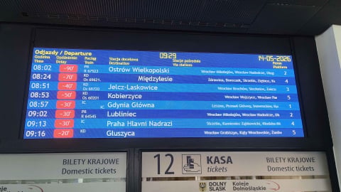 30 odwołanych pociągów i duże opóźnienia. Poważna awaria na kolei we Wrocławiu - 3