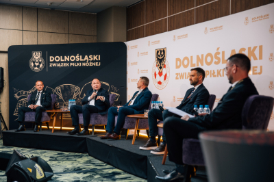 Jelenia G&oacute;ra stała się futbolowym centrum kraju. Odbywa się tam II Kongres Polskiej Piłki