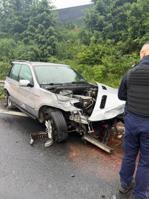 Zderzenie osobówki z autokarem na DK5. To niejedyne zdarzenie na dolnośląskich drogach - 3