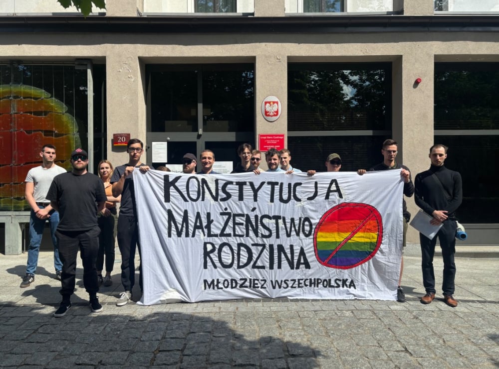 Pikieta Młodzieży Wszechpolskiej. Protestowali przeciwko małżeństwom jednopłciowym