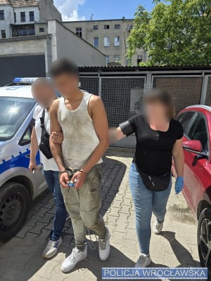 Autem, pieszo i wpław. 19-latek zaliczył "triathlon" uciekając przed policją - 3