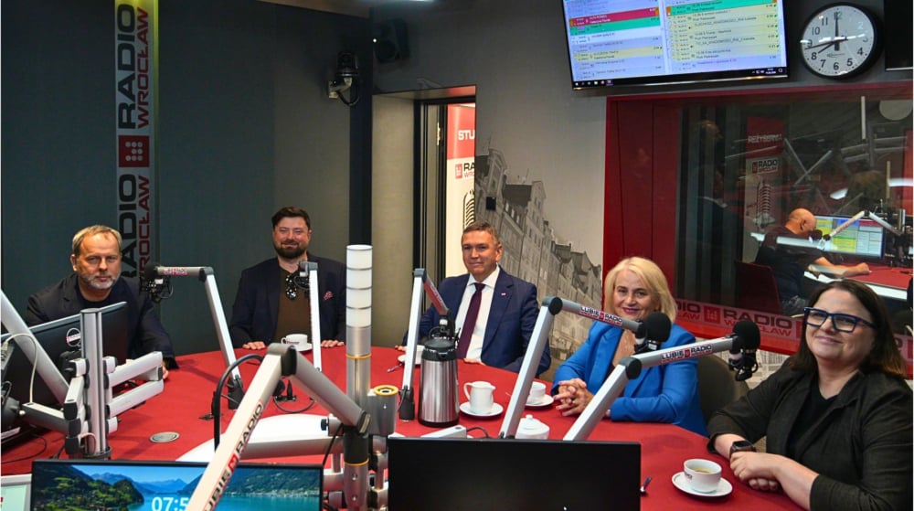 Debata parlamentarna: Koniec wojny z Iranem, trzecie weto prezydenta ws. kryptowalut, relacje polsko-ukrańskie - Debata Parlamentarna w Radiu Wrocław