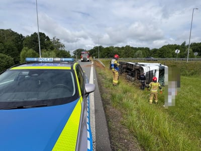 Kierowca tira miał blisko 2 promile W takim stanie jechał ekspres&oacute;wką, skończył w rowie
