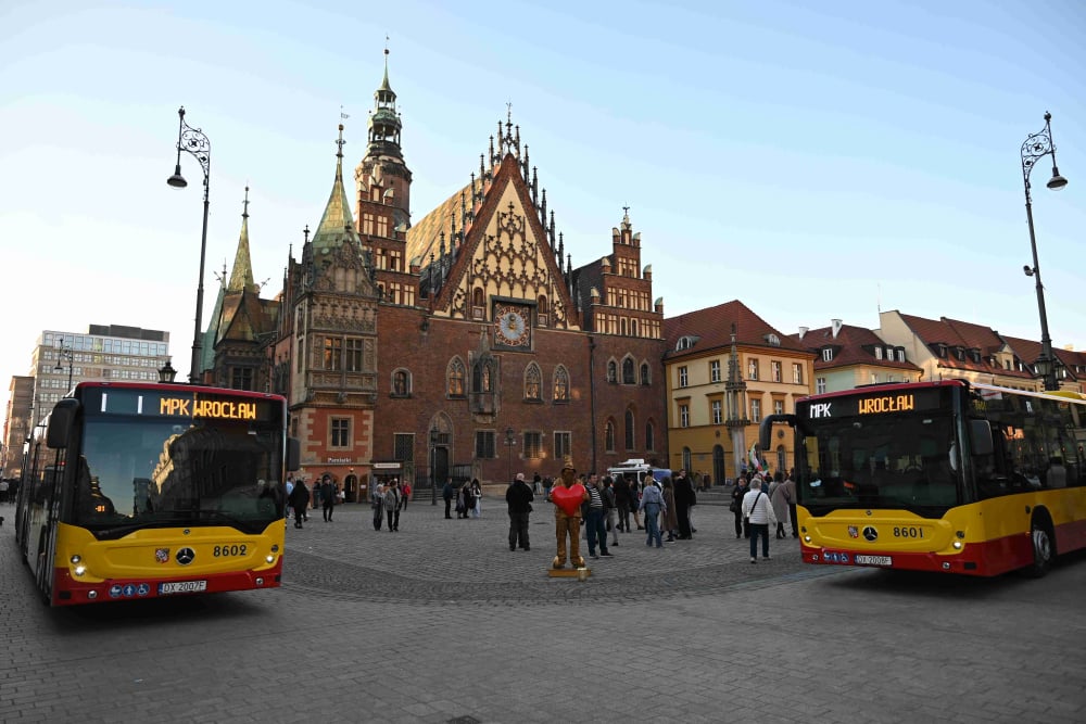 Po 11 latach MPK żegna się z firmą Michalczewski. Na ulice Wrocławia wyjadą nowe autobusy