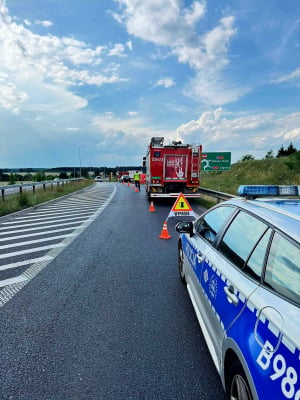 Makabryczny wypadek niedaleko Polkowic. Motocykl i kierowca stanęli w płomieniach - 1