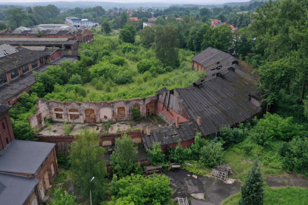 Odbudują zabytkową parowozownię w Lubaniu. Najpierw remont, potem nowe funkcje