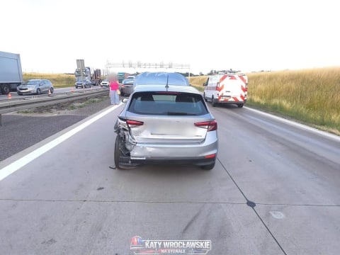Karambol na autostradzie A4. Jedna osoba ranna, trasa w stronę Wrocławia była zablokowana [ZDJĘCIA] - 7