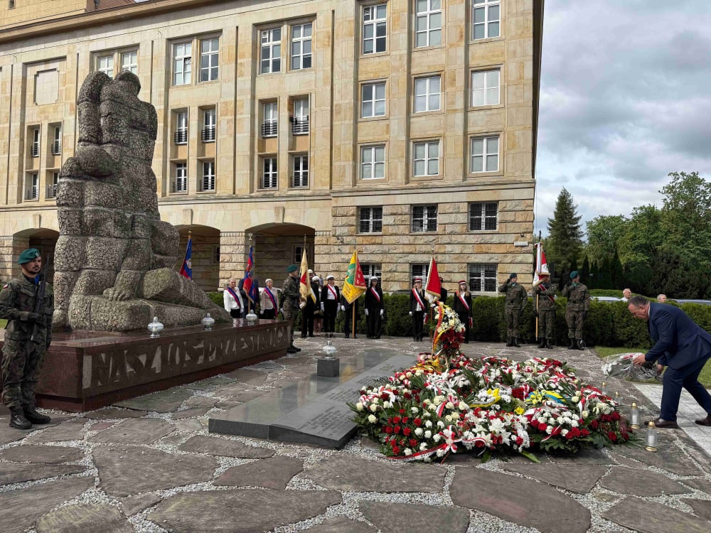 We Wrocławiu upamiętniono 85. rocznicę zamordowania profesorów lwowskich oraz ich rodzin