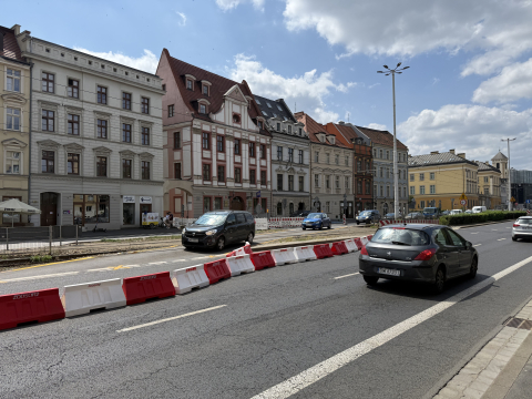 Kilka dni ogromnych korków w centrum. Tak wygląda zamknięta dla ruchu ul. Kazimierza Wielkiego [ZDJĘCIA] - 7