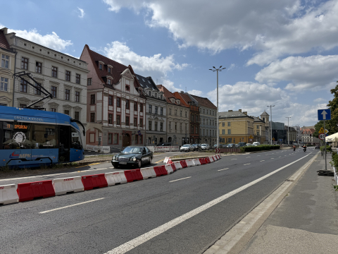 Kilka dni ogromnych korków w centrum. Tak wygląda zamknięta dla ruchu ul. Kazimierza Wielkiego [ZDJĘCIA] - 8