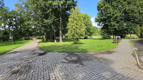 Blisko 11 milionów na rewitalizację parku miejskiego w Stroniu Śląskim. To kolejny krok odbudowy po powodzi - 1