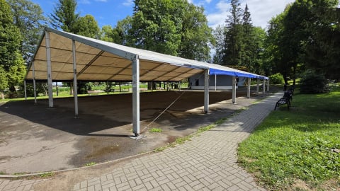 Blisko 11 milionów na rewitalizację parku miejskiego w Stroniu Śląskim. To kolejny krok odbudowy po powodzi - 3