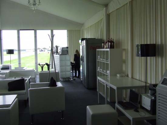 Mobilny terminal VIP (Zobacz zdjęcia) - 33