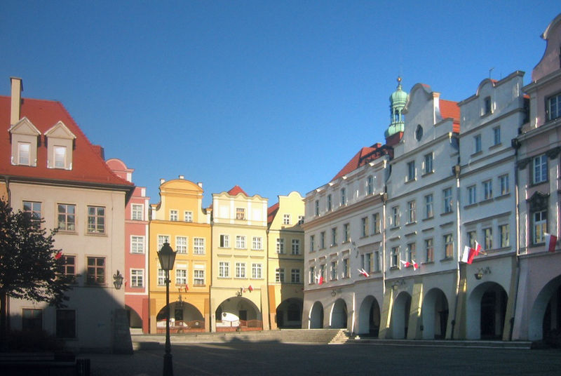 Jelenia Góra łączy się z innymi gminami - Fot. AndreasPraefcke/Wikipedia